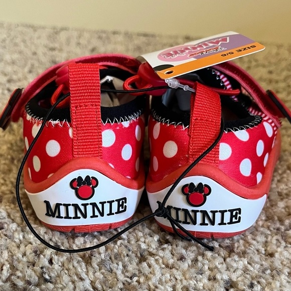 NWT Minnie Mouse Toddler Girls Quick-Drying Water Shoe Size 5/6 - Picture 6 of 8
